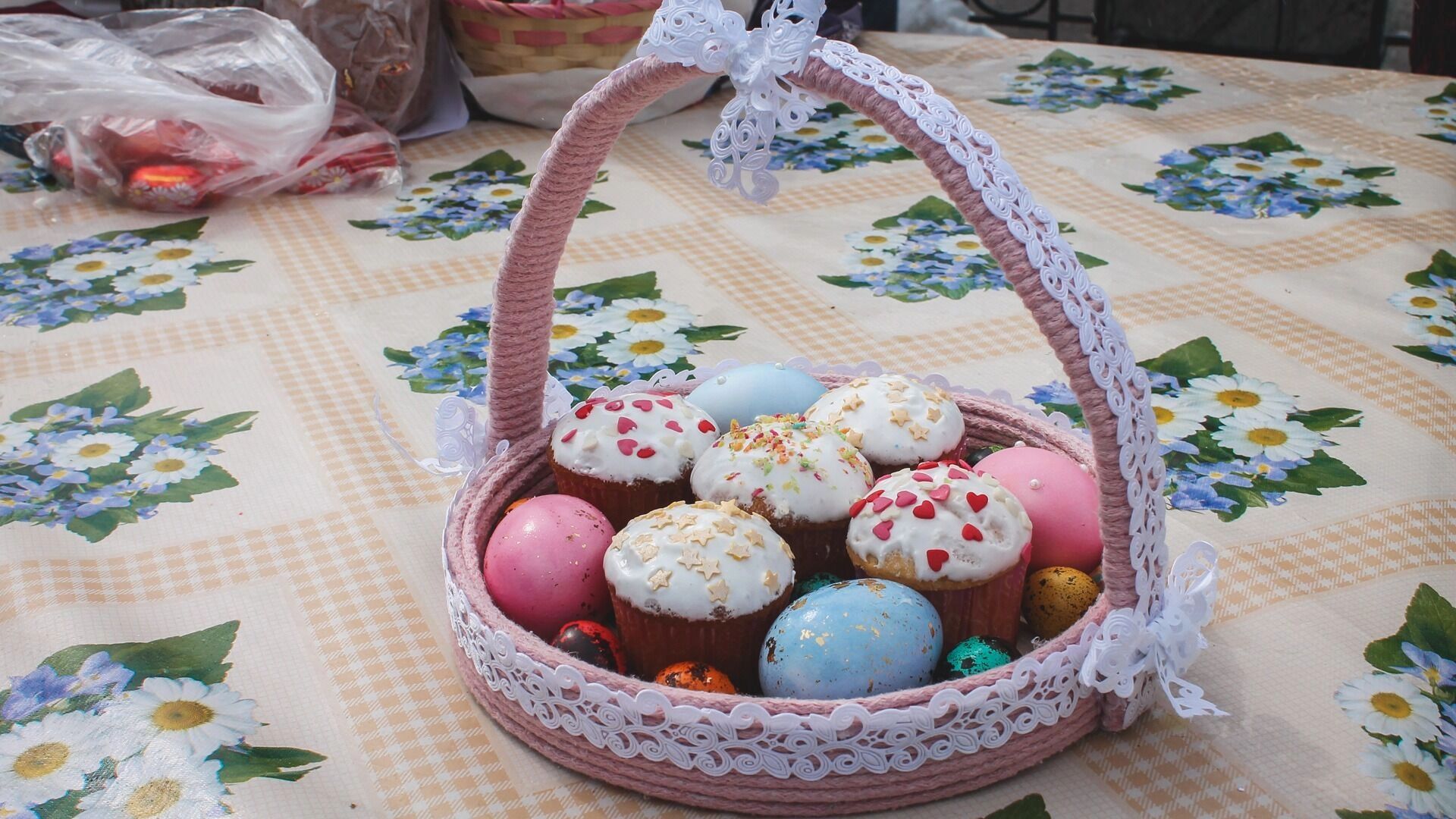 РПЦ: Мұсылмандар мен яһудилерге пасха куличін жеуге тыйым салынбайды