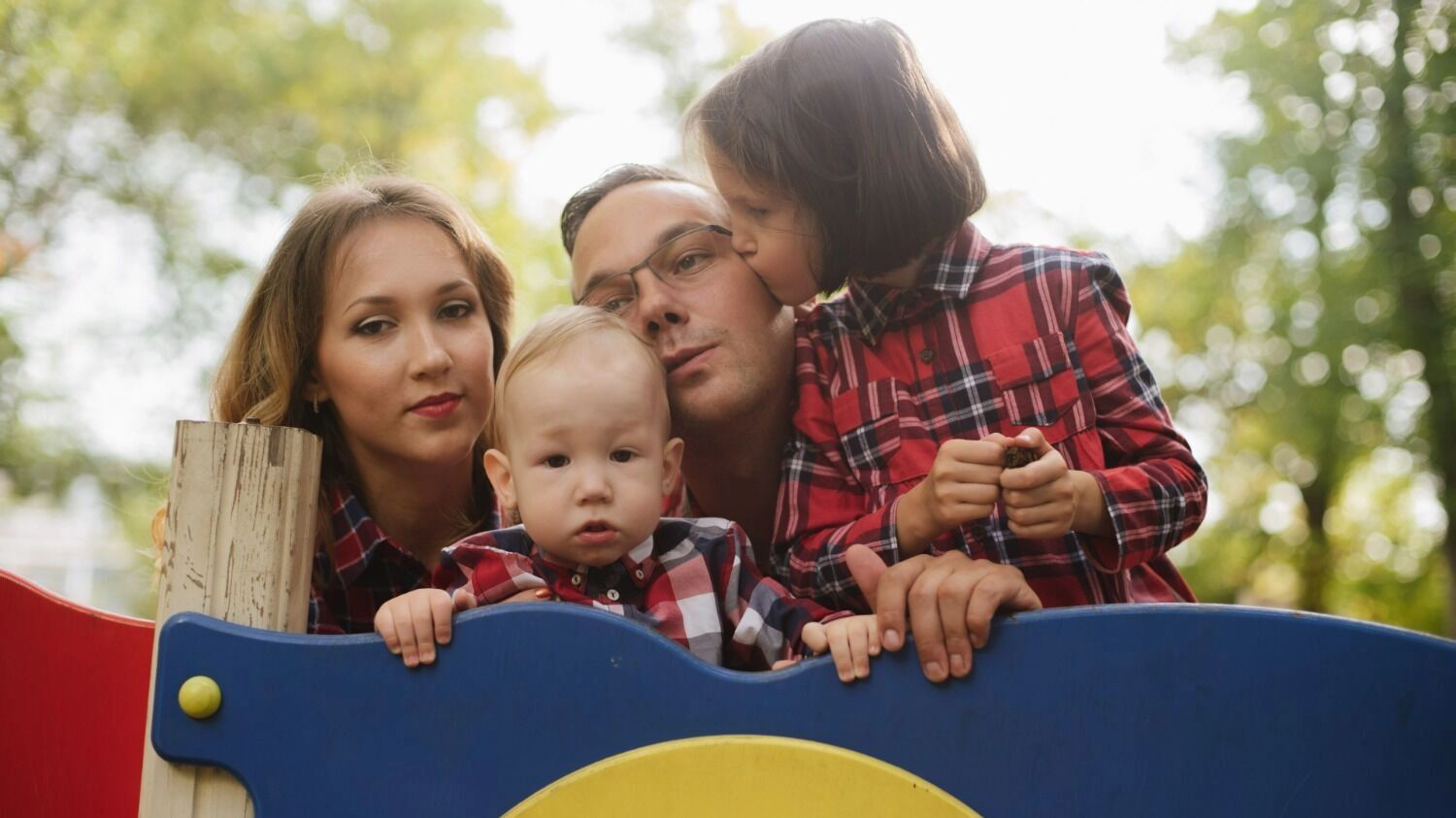 Некоторые эксперты полагают, что обучить семейным ценностям по&nbsp;учебнику невозможно