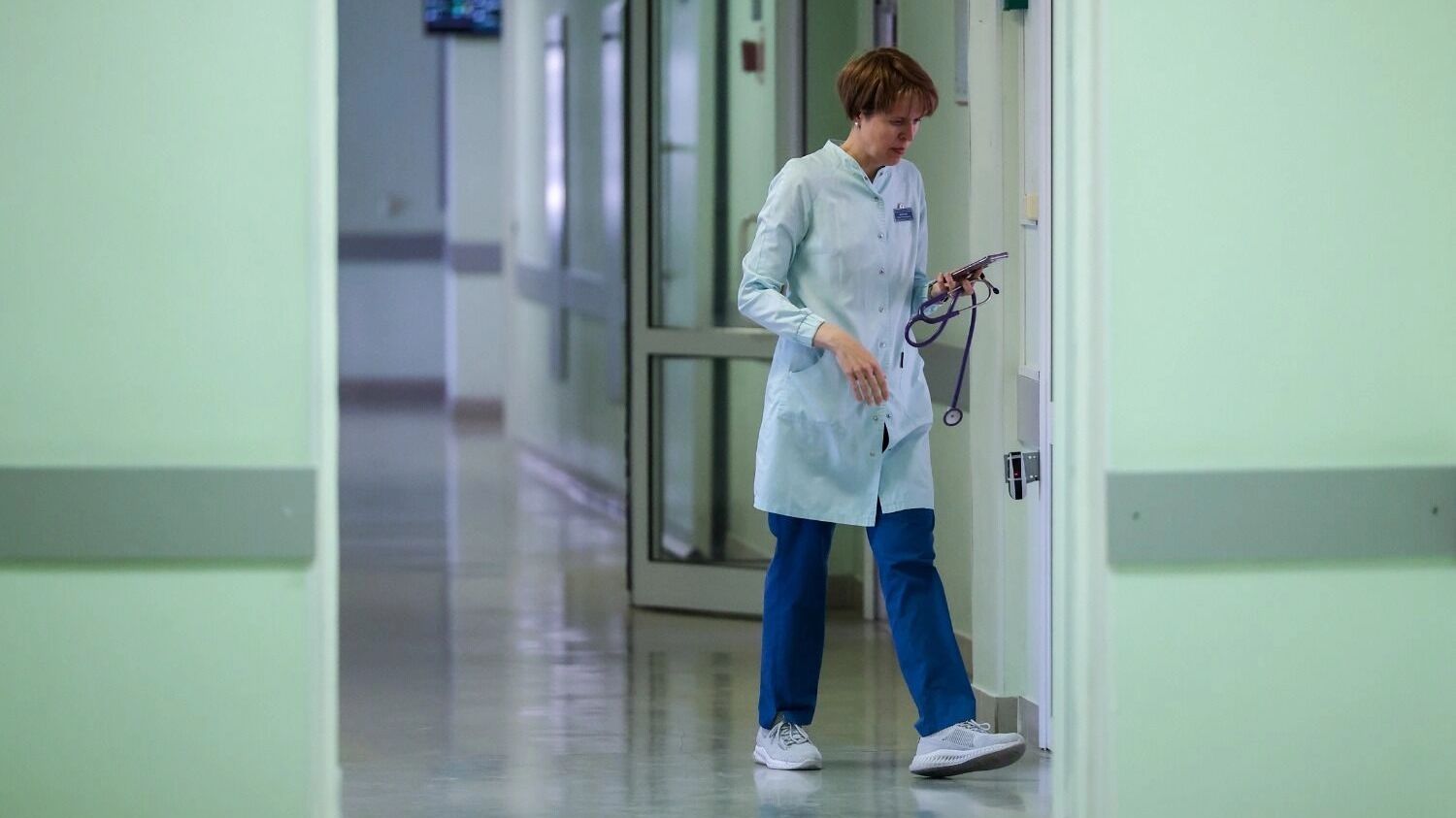 Не распределение, а наставничество. Что еще придумала власть для студентов медвузов