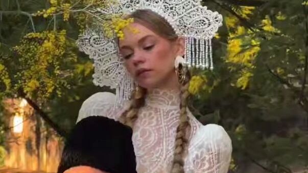 Киберпанк отменяется: почему россияне полюбили кокошники, лапти и русский стиль?