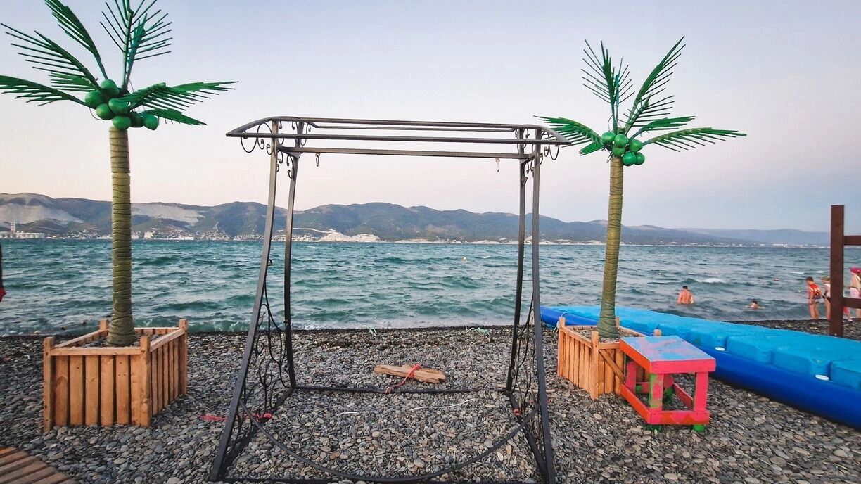 На&nbsp;фото: галечный пляж