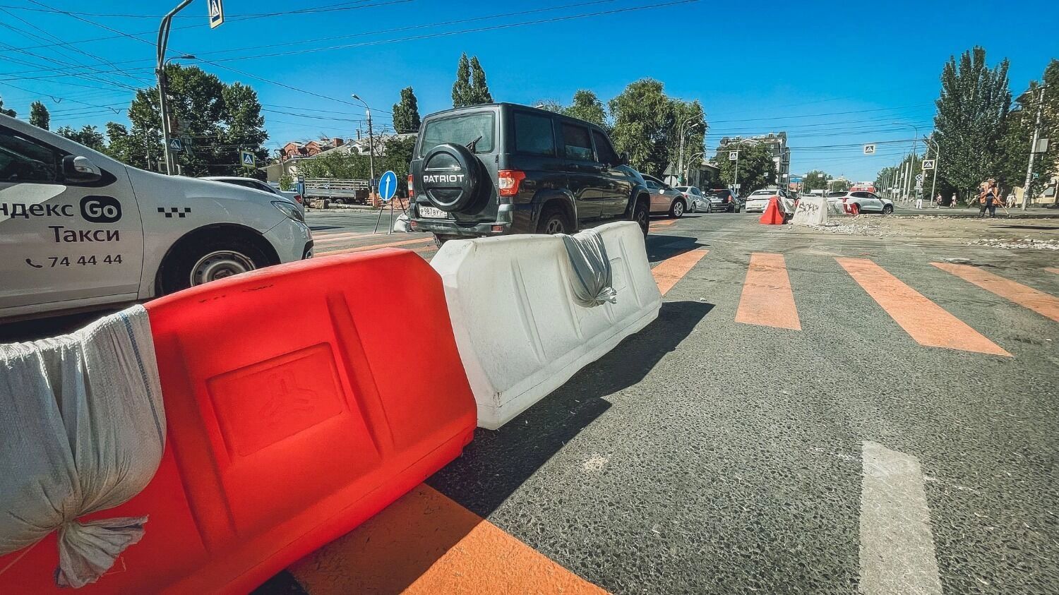 Дорожные работы на улице Ангарской