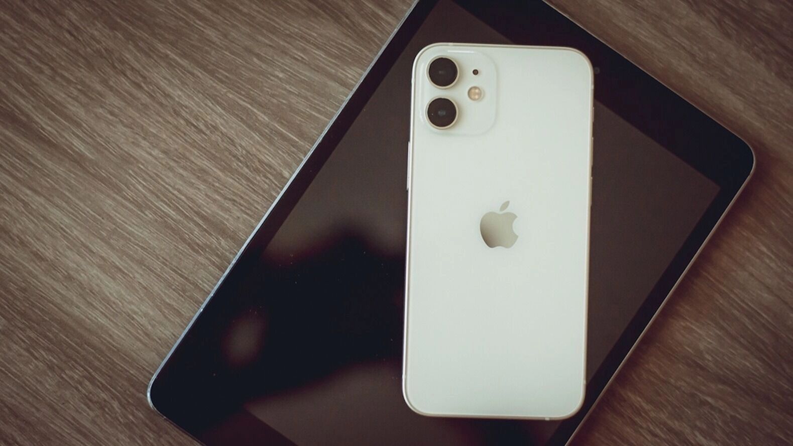 Прощай, App Store: что делать в условиях «платежной блокады» сервисов Apple?