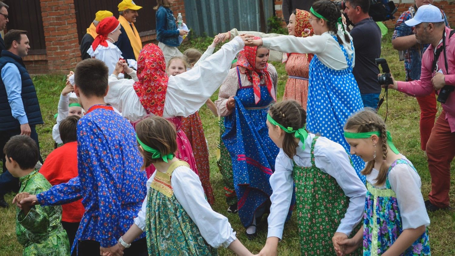 Обрезка плодовых деревьев в начале марта