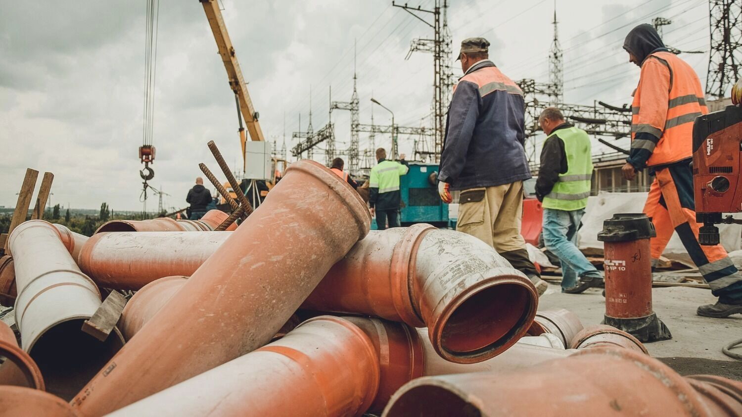 Для мигрантов ужесточат правила получения вида на&nbsp;жительство и&nbsp;заставят проходить дактилоскопию