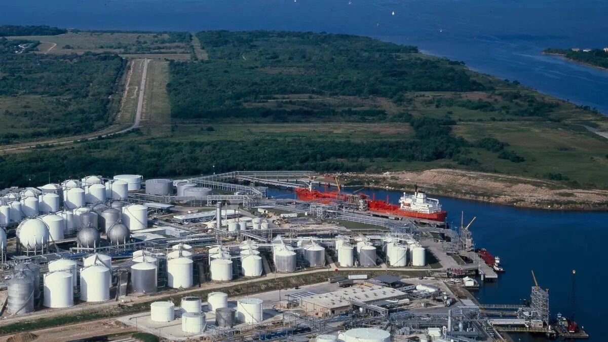 Бюджету не страшны рекордные скидки на русскую нефть: нехватку компенсирует народ