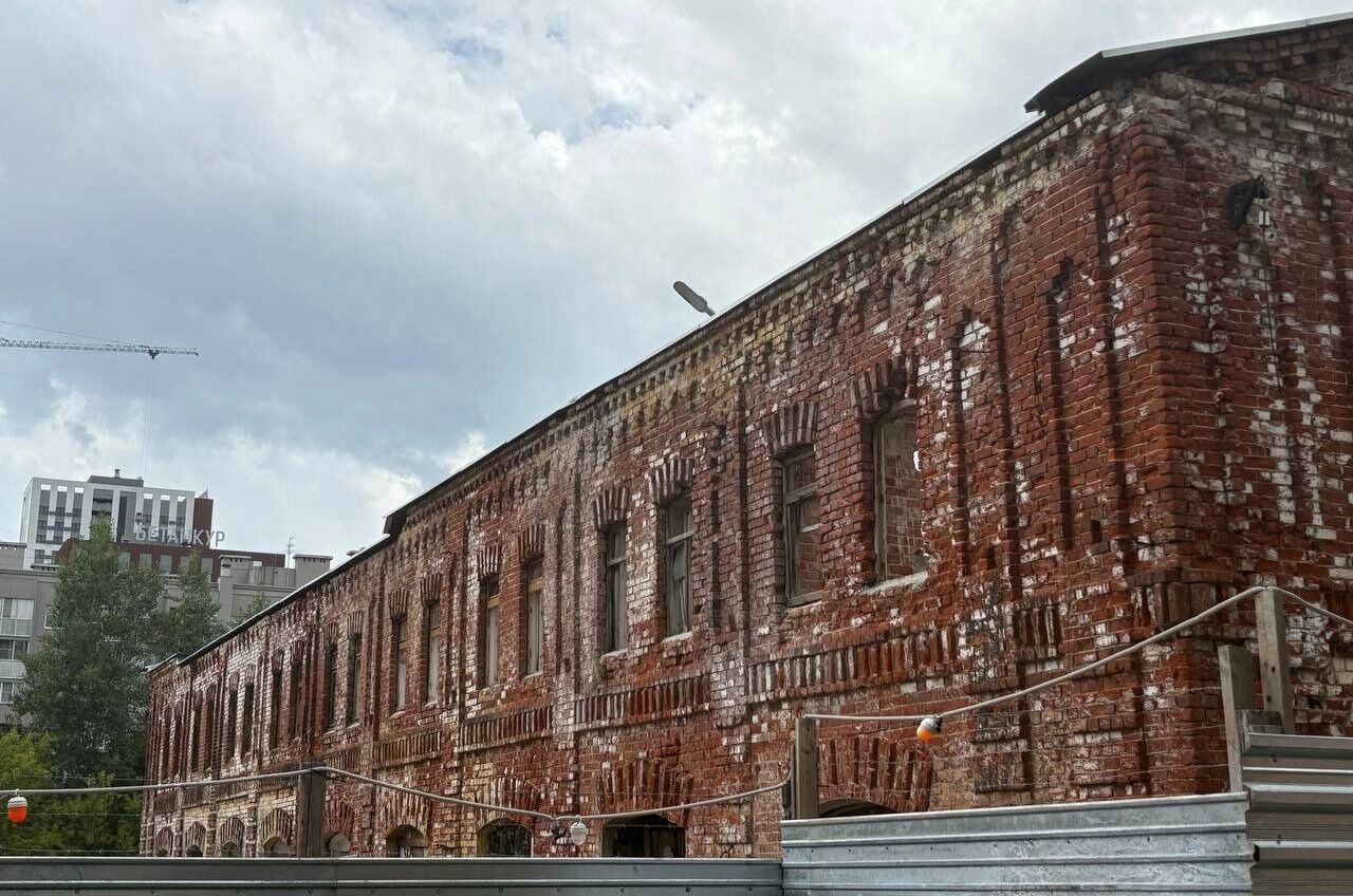 Некоторые здания Нижегородской ярмарки остаются заброшенными