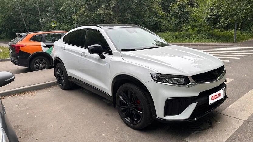 Даже двухлетняя Geely Tugella стоит дороже трех млн рублей