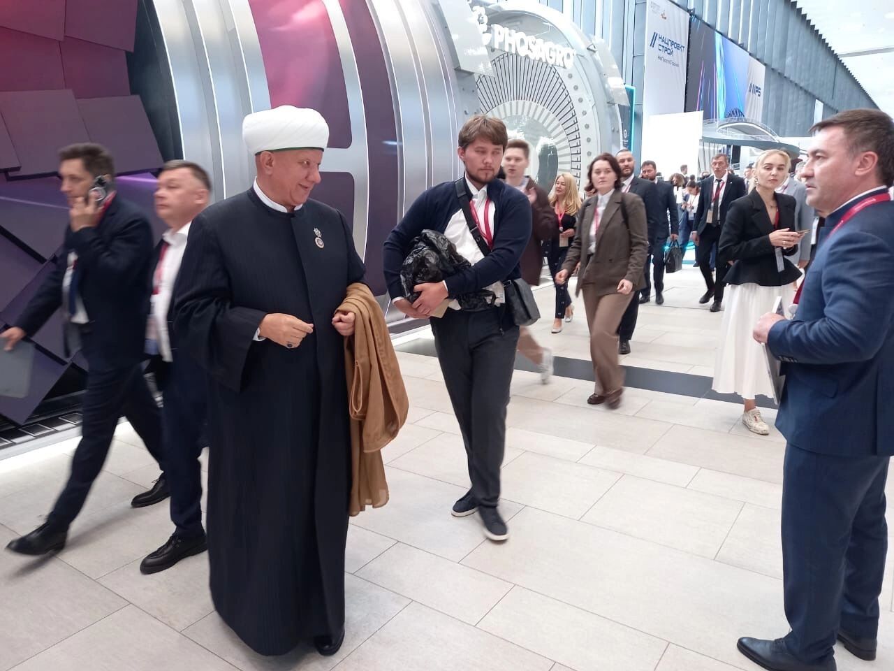 Будни ПМЭФ-2025