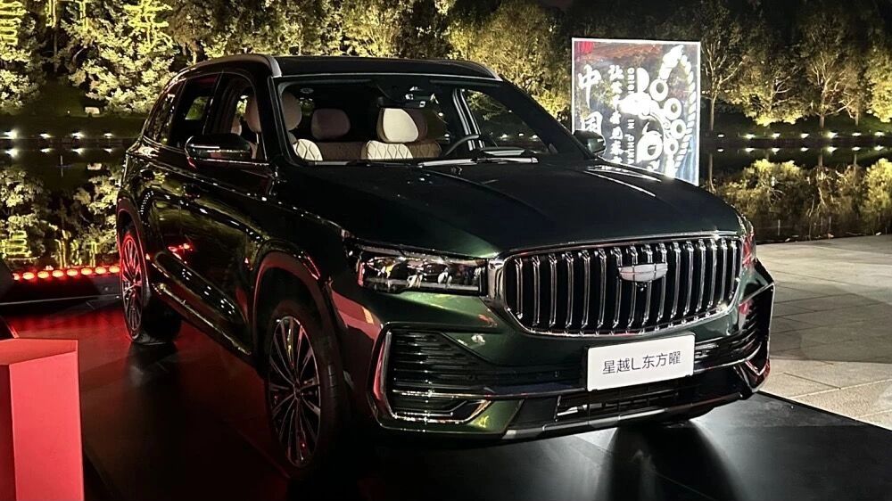 Geely Monjaro белорусской сборки едет в Россию: чем он лучше настоящего китайца