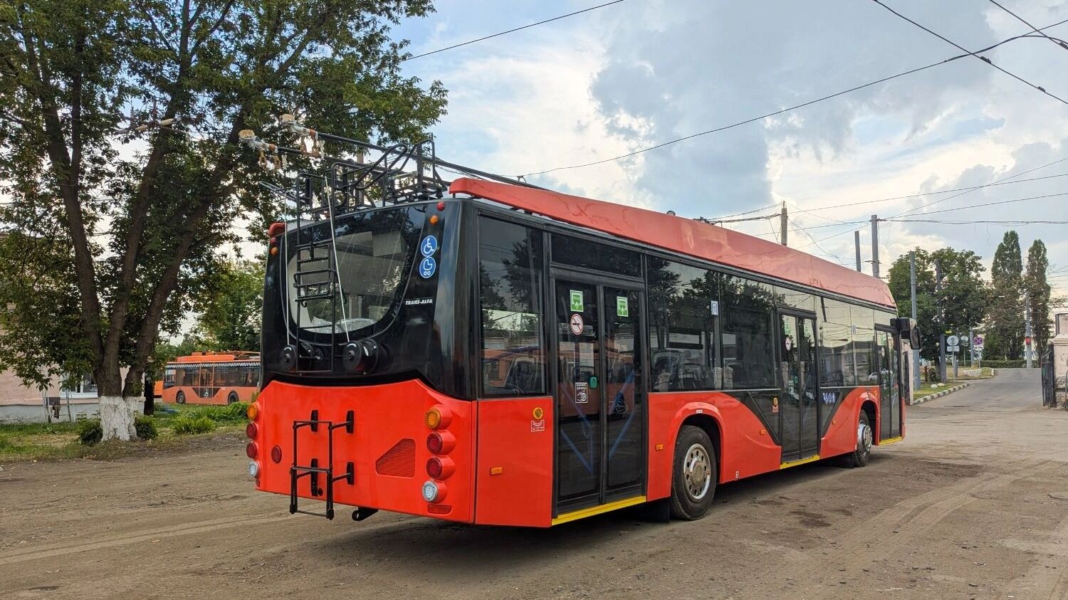Троллейбус ВМЗ-5298.01 «Авангард»
