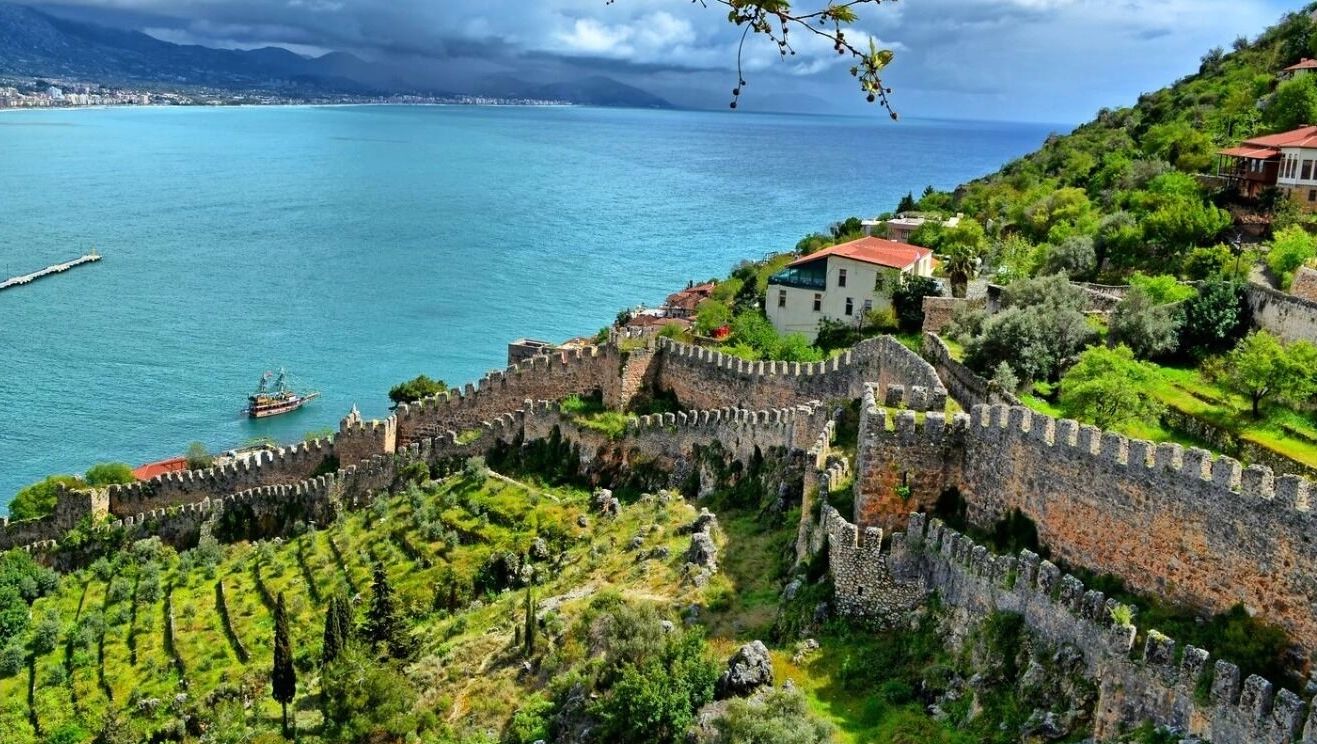 Самые дешевые туры на море в Турции в период майских праздников — в Аланью