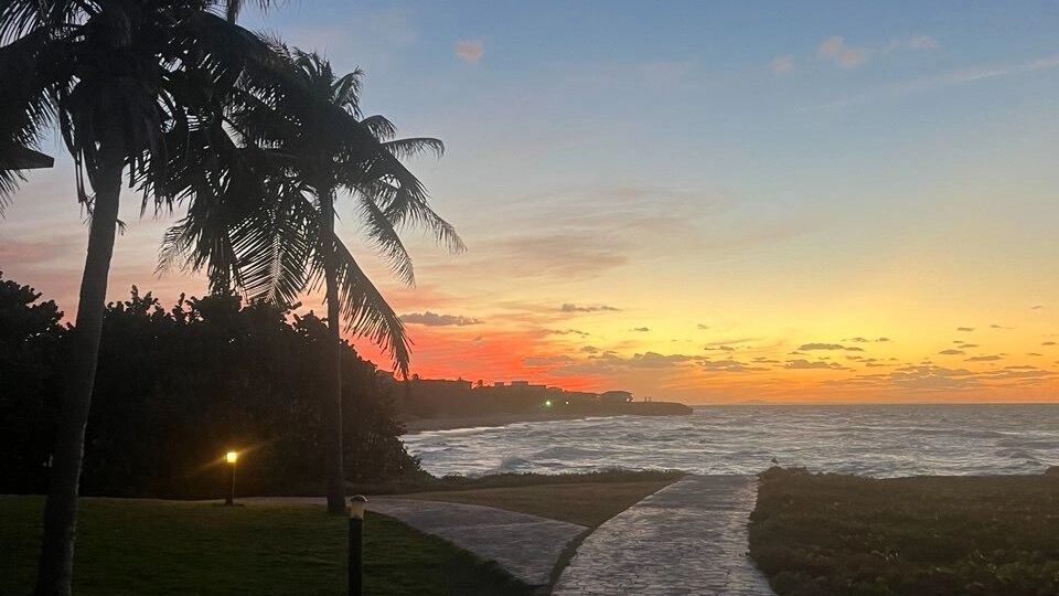 Вместо моря — тазик с водой: как туристы на Кубе переживают блэкаут