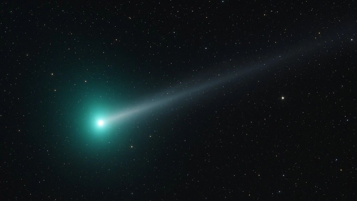 Даже Солнце не берет: что известно о комете 3I/ATLAS, пережившей выброс плазмы звезды