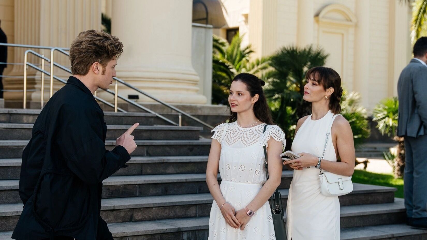 1000 нет и одно да: продюсер Жора Крыжовников снимает новый сериал для Wink. ru