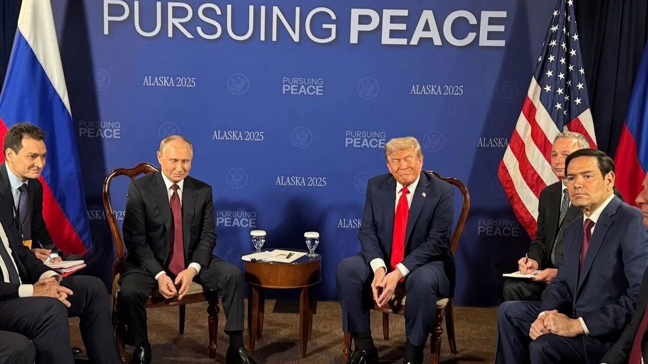 Историческая встреча Путина и Трампа на Аляске завершилась без договора