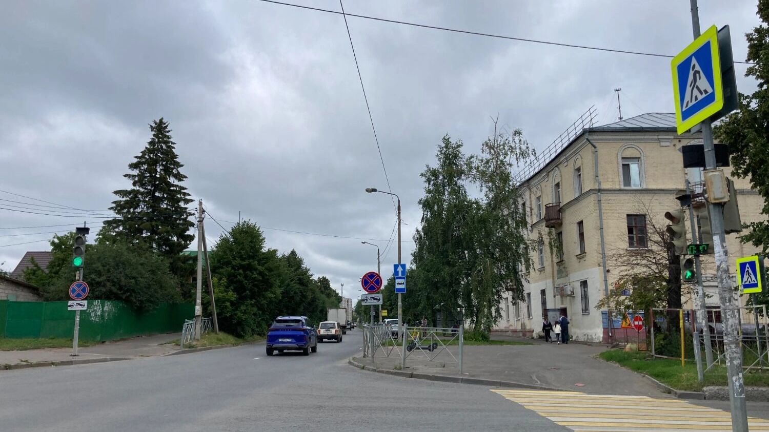 Пересечении улиц Челюскина и Белинского в Авиастроительном районе Казани