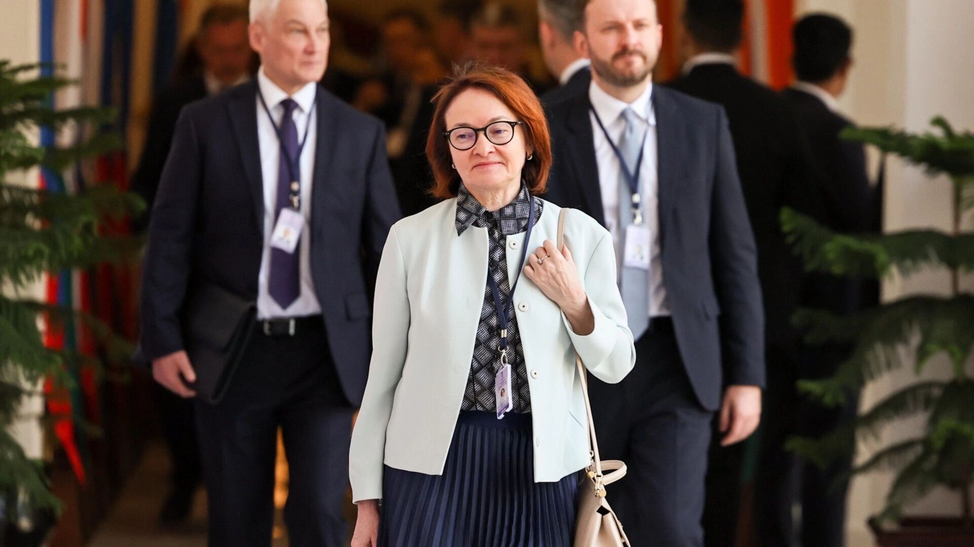 Экономические итоги года: Центробанк видит победу, экономисты фиксируют поражение