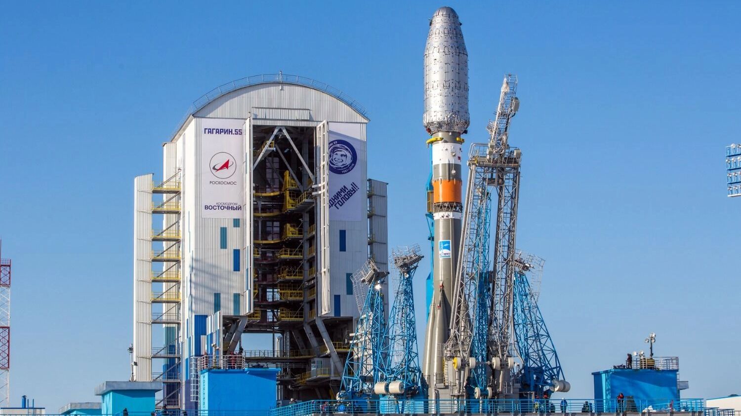 Скандал на стройке космодрома Восточный: русскому космосу отключили свет за долги