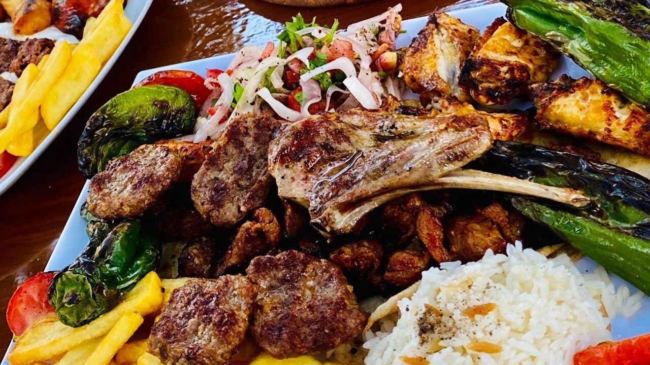 Сколько взять мяса на шашлык зависит от числа человек, их аппетита и возраста