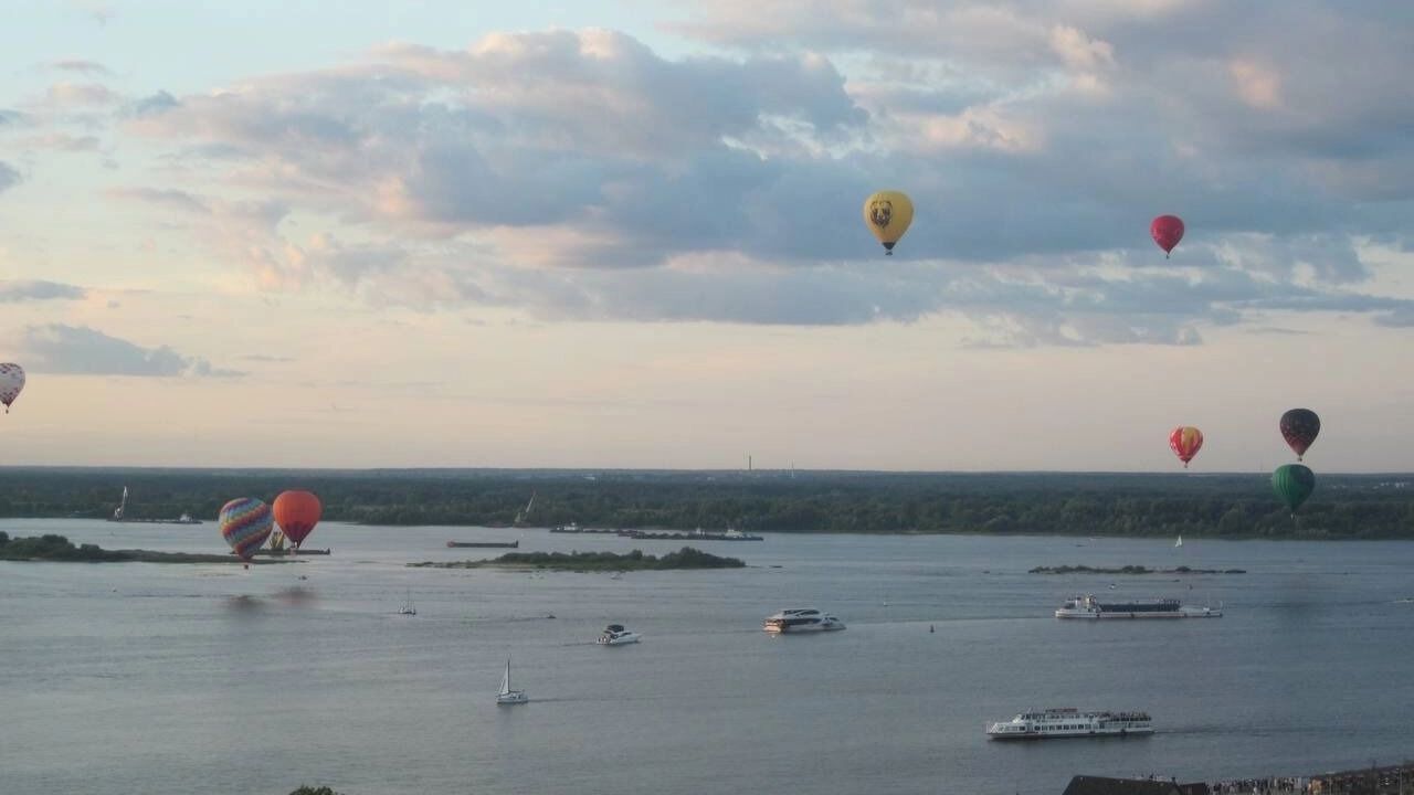 Длился весь полёт примерно 30-40 минут.