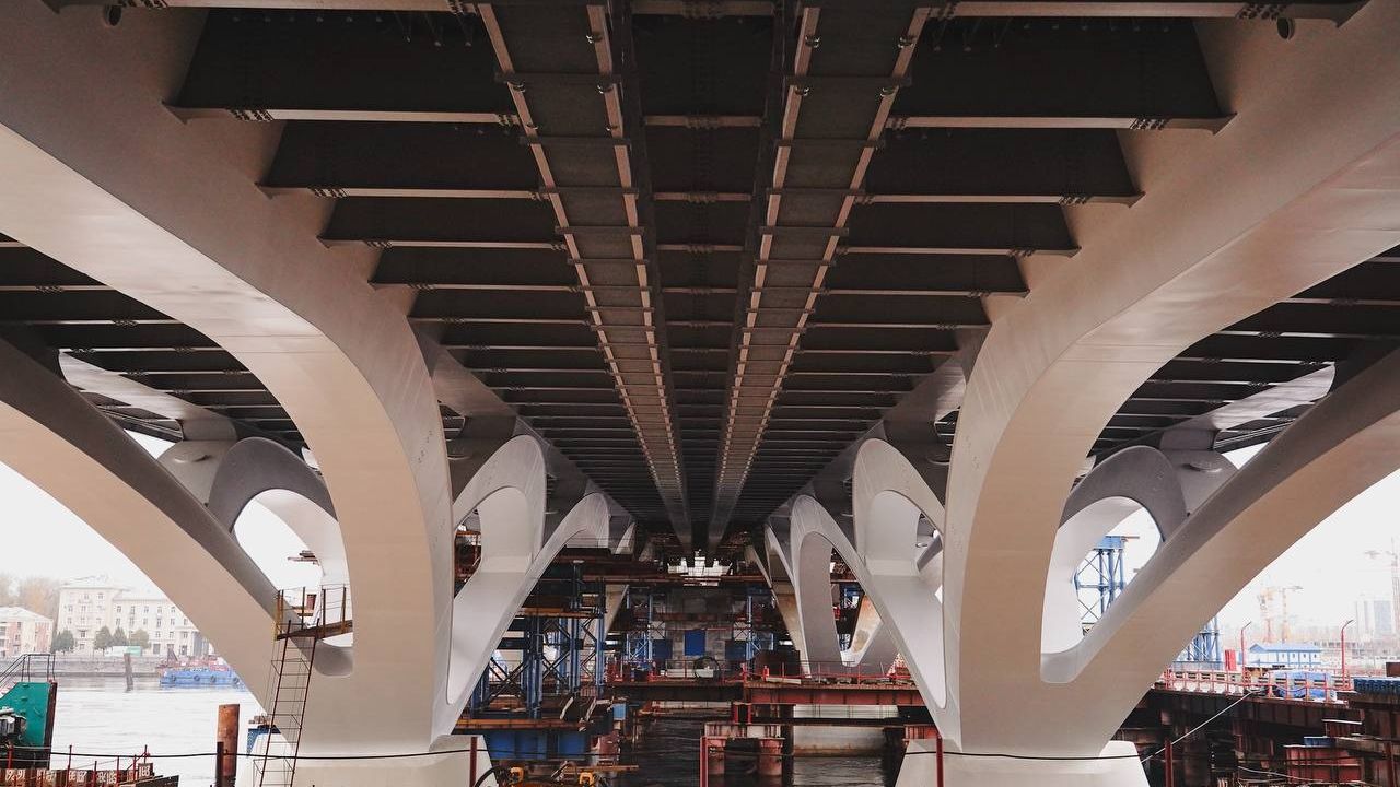 Опубликованы кадры со строительства Большого Смоленского моста в Петербурге