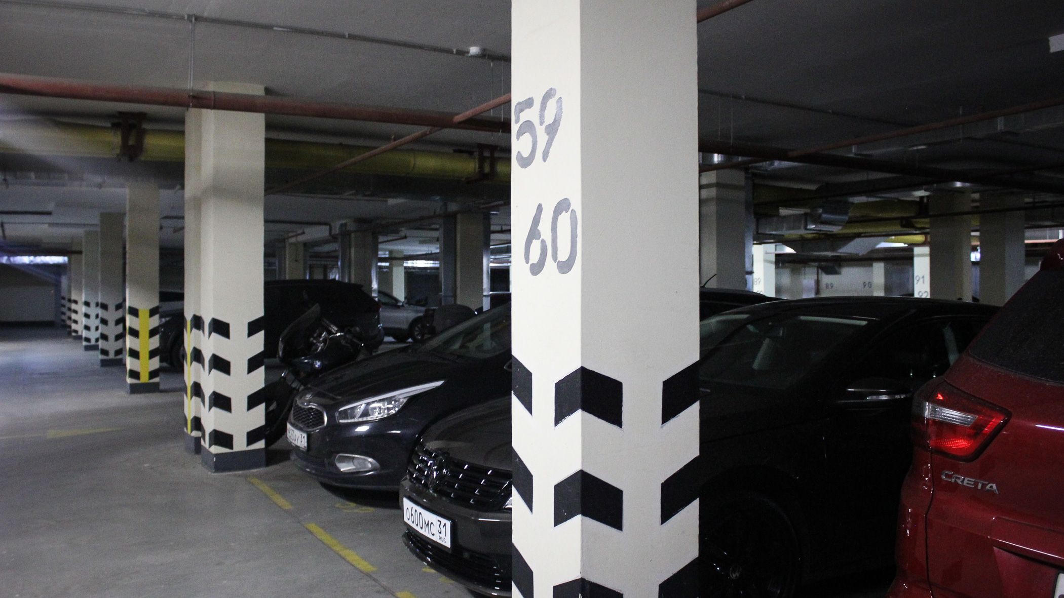 Парковочные места в Петербурге дешевле, чем в большинстве городов-миллионников