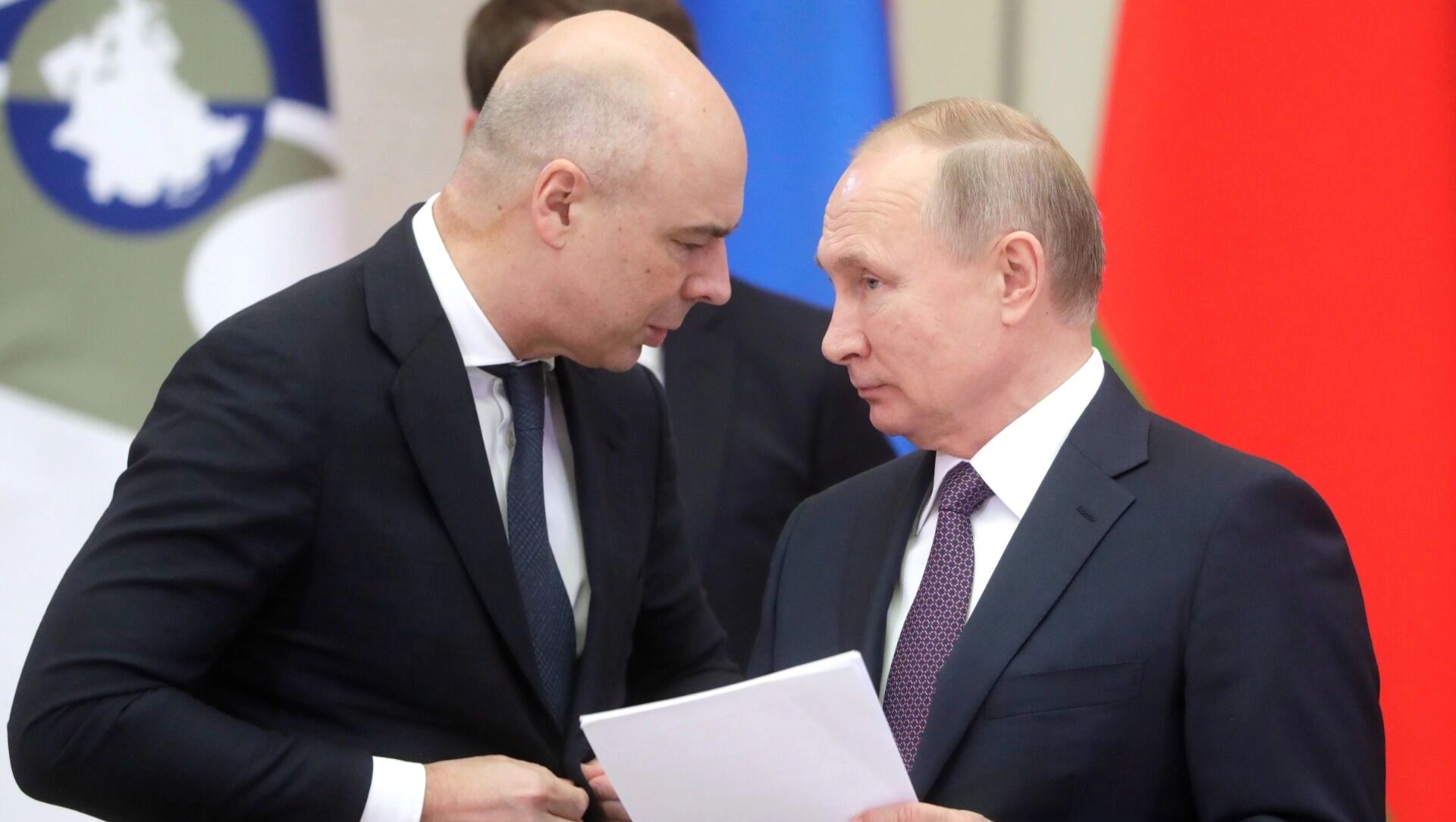 Секвестр и национализация. Где власти брать деньги, когда в бюджете дыра, а ФНБ тает