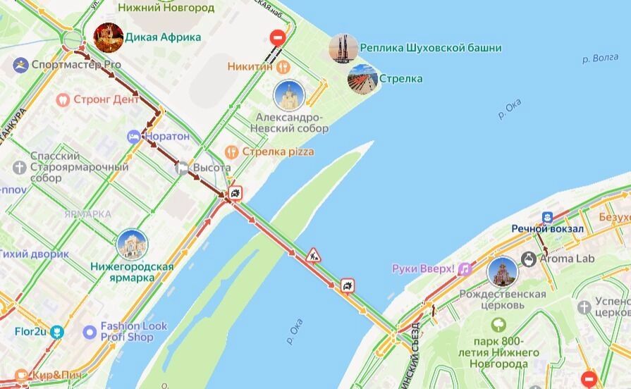 Пробка на Канавинском мосту из-за ДТП в Нижнем Новгороде