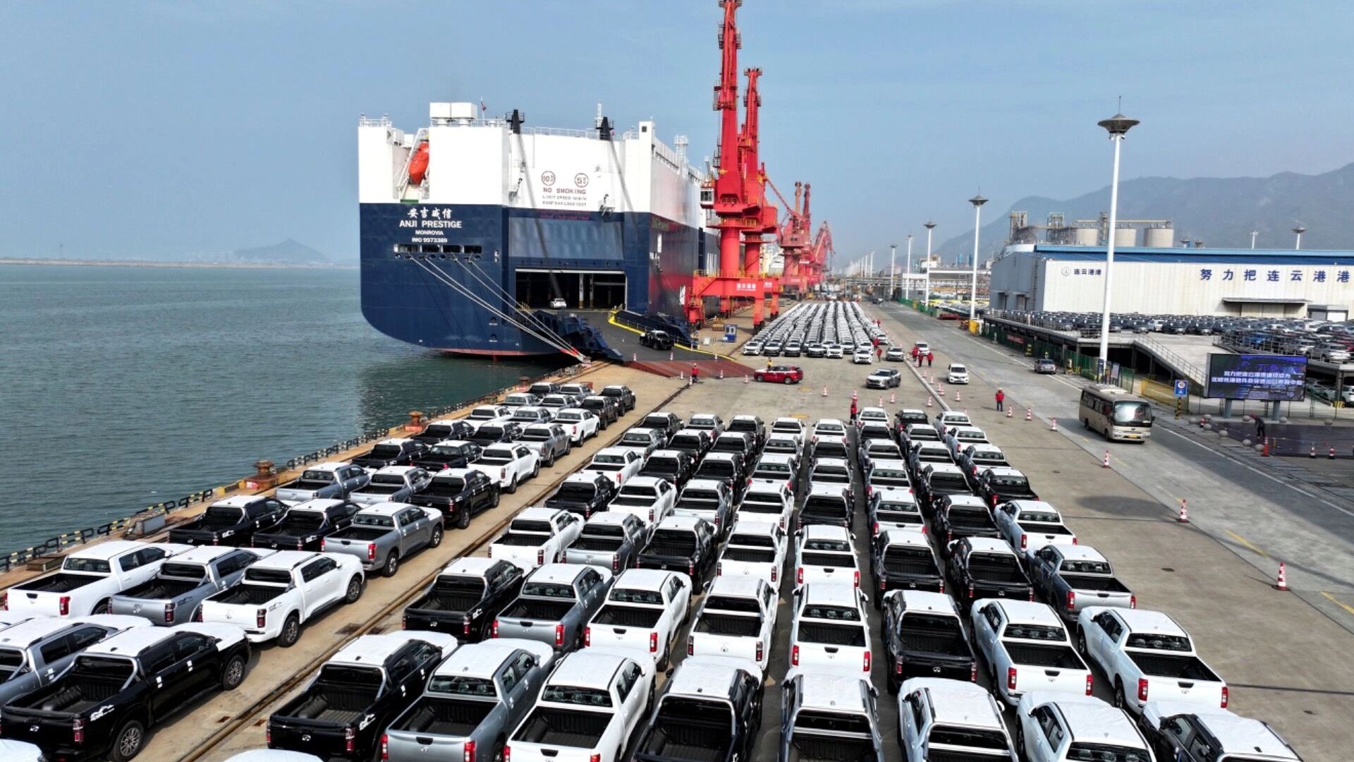 «Не хотите — и не надо»: китайские автомобили поедут мимо российского авторынка