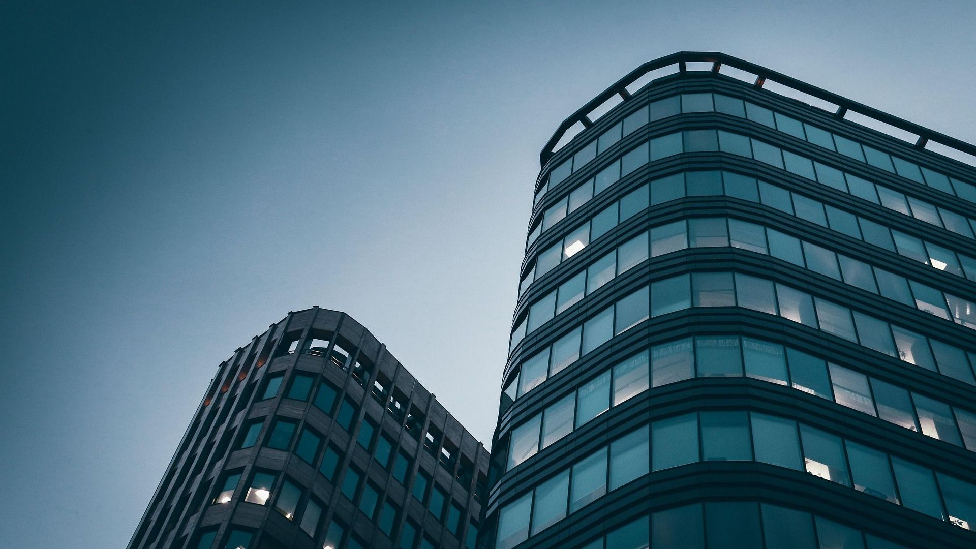 В Петербурге почти не осталось офисов под съем