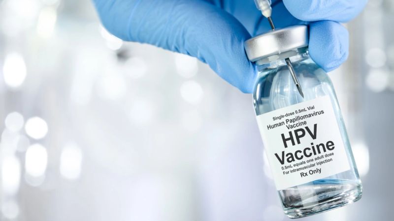 В Красноярске девочек хотят прививать от ВПЧ. Власти переживают за «будущих мам»