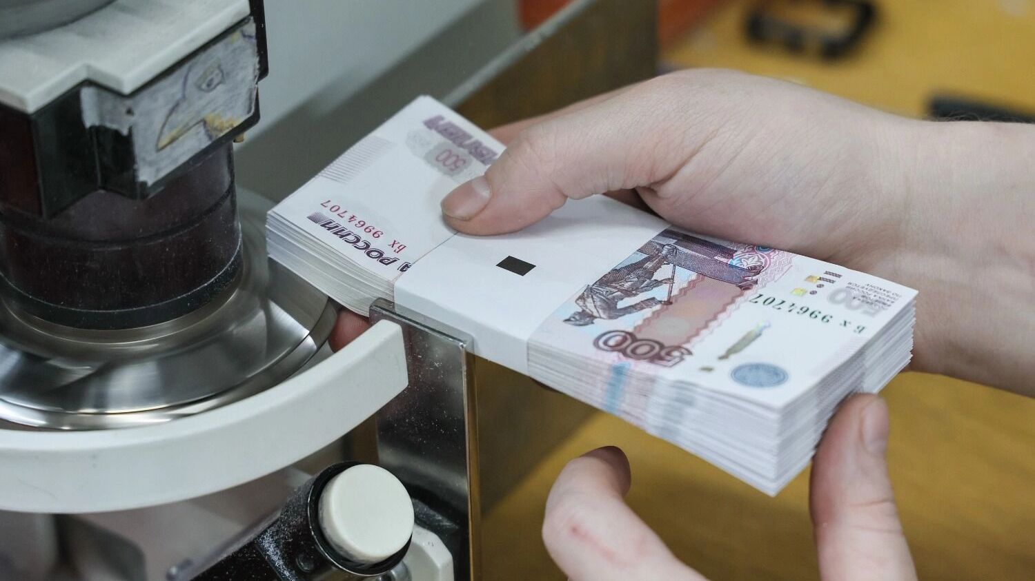 Пенсионные деньги — бизнес для своих