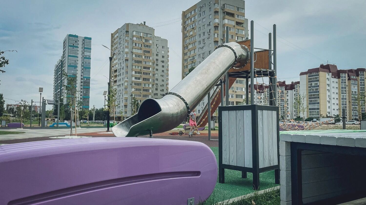Детям тоже есть чем заняться в парке