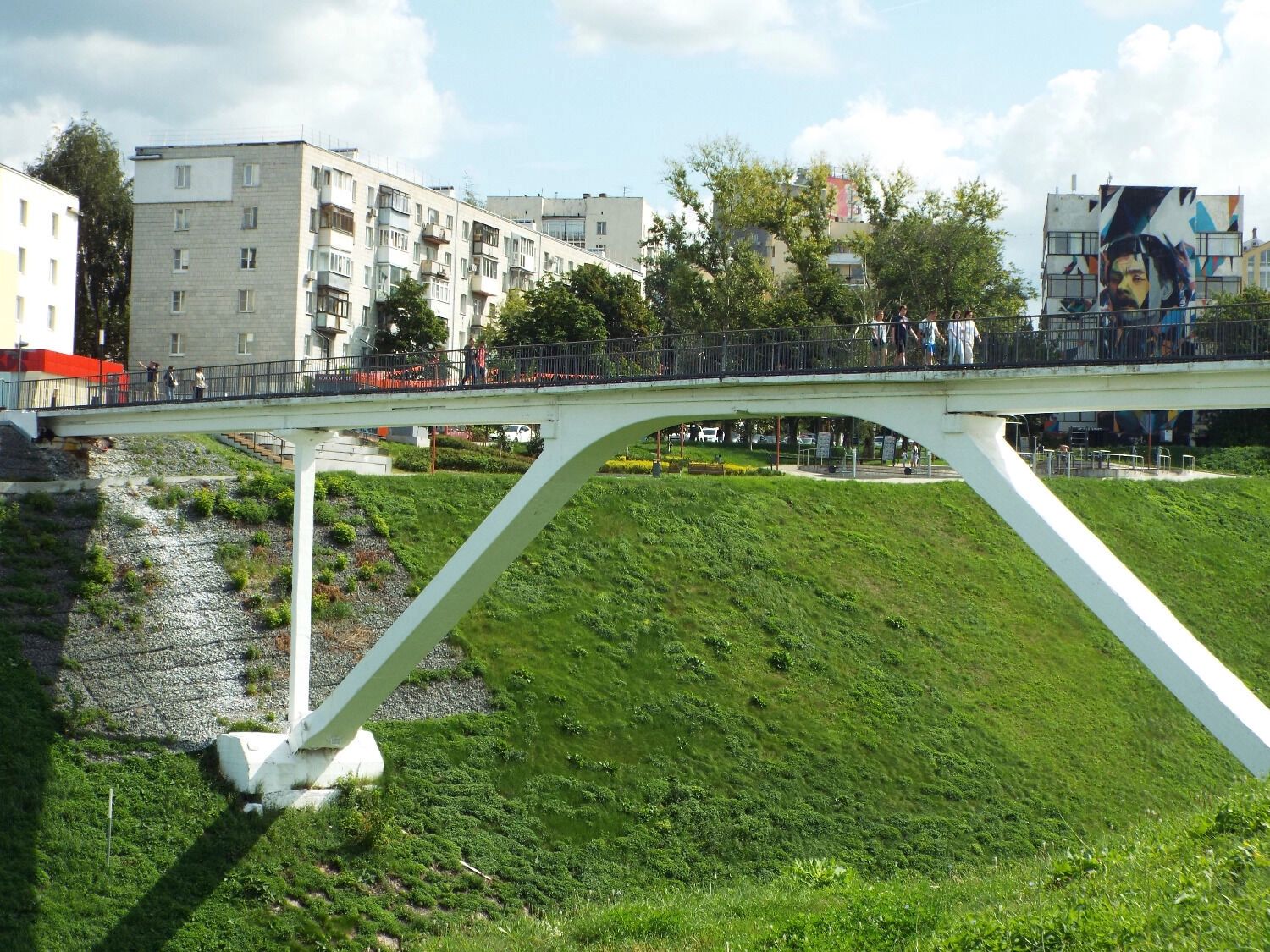 Пешеходные мосты