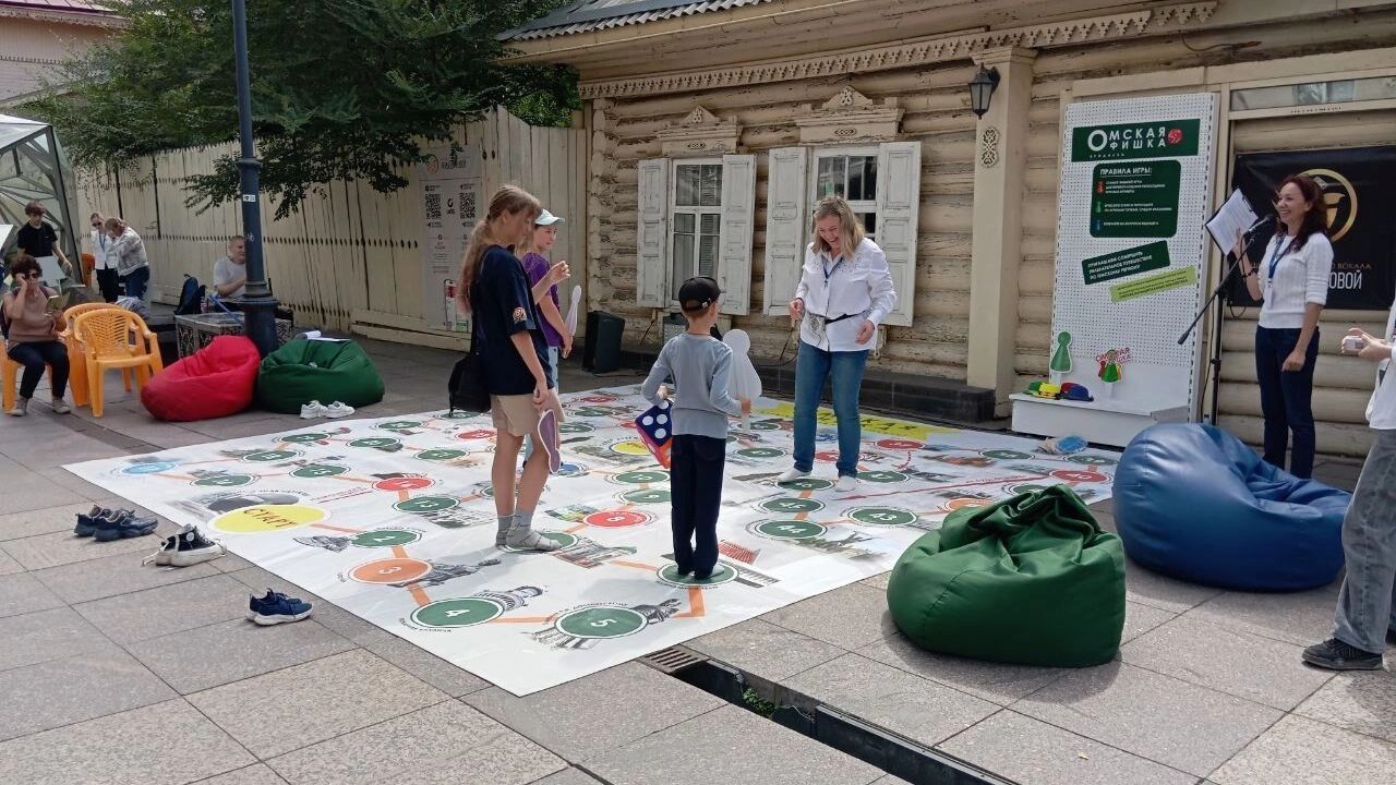Кадры омского фестиваля настольных игр