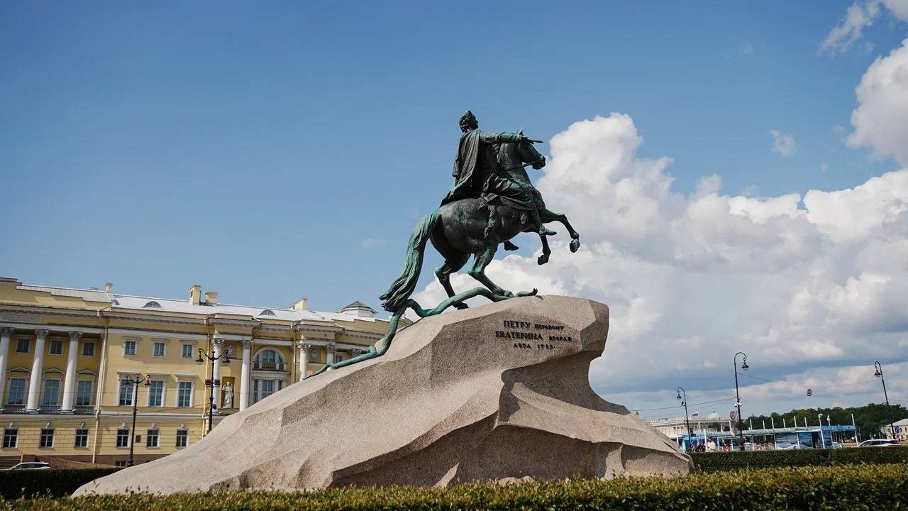 Настоящее «бабье лето»: в Петербурге в выходные установится 25-градусное тепло
