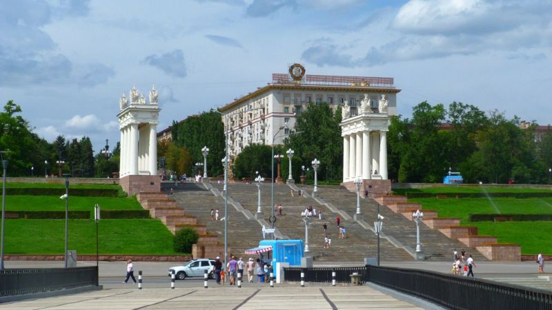 Мы к этому привыкли, но город изменился. Показываем, каким был Волгоград 4 года назад