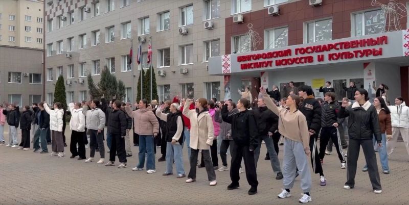 Актриса и блогер Анна Немченко приехала в Белгород ради танца студентов