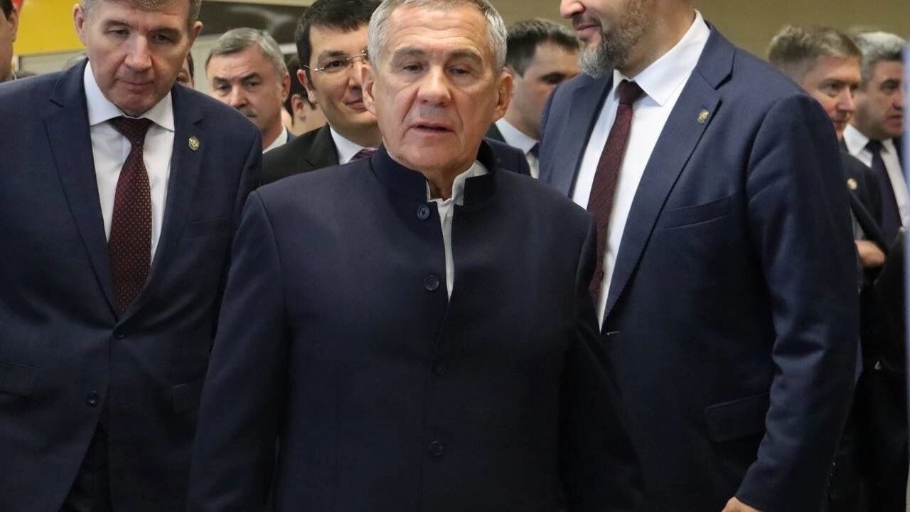 Рустам Минниханов