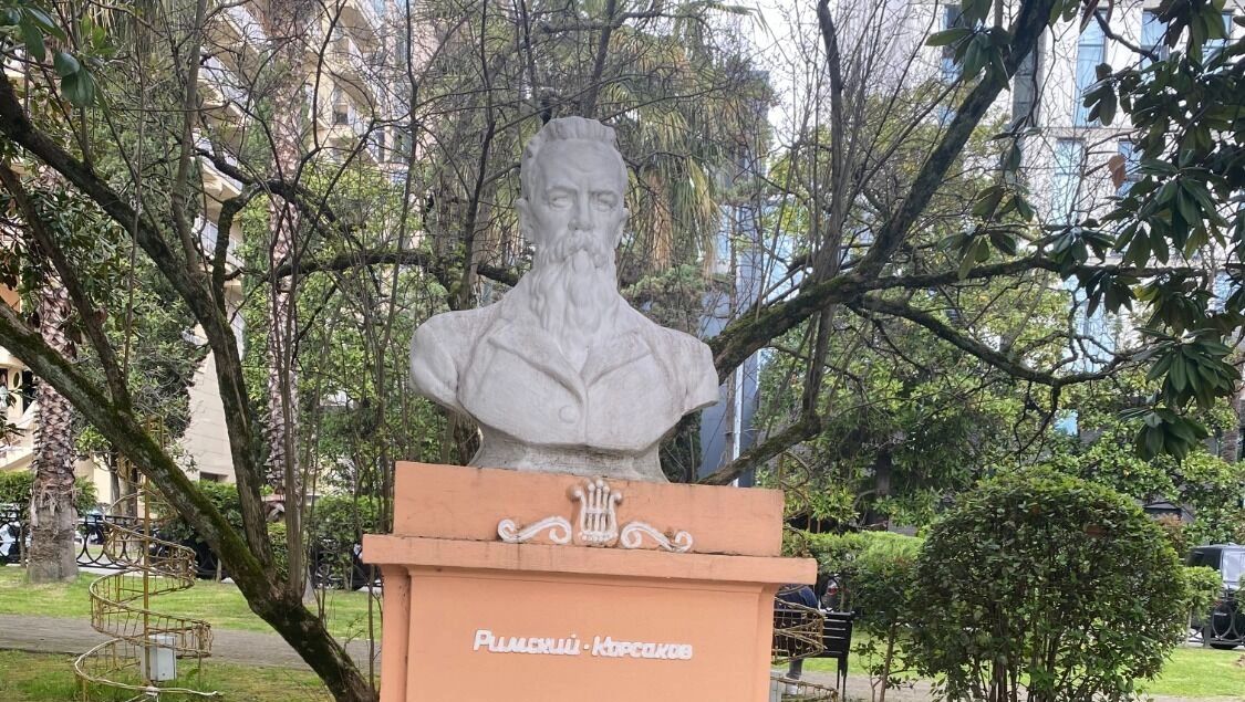 Бюст Николая Римского-Корсакова в Сочи