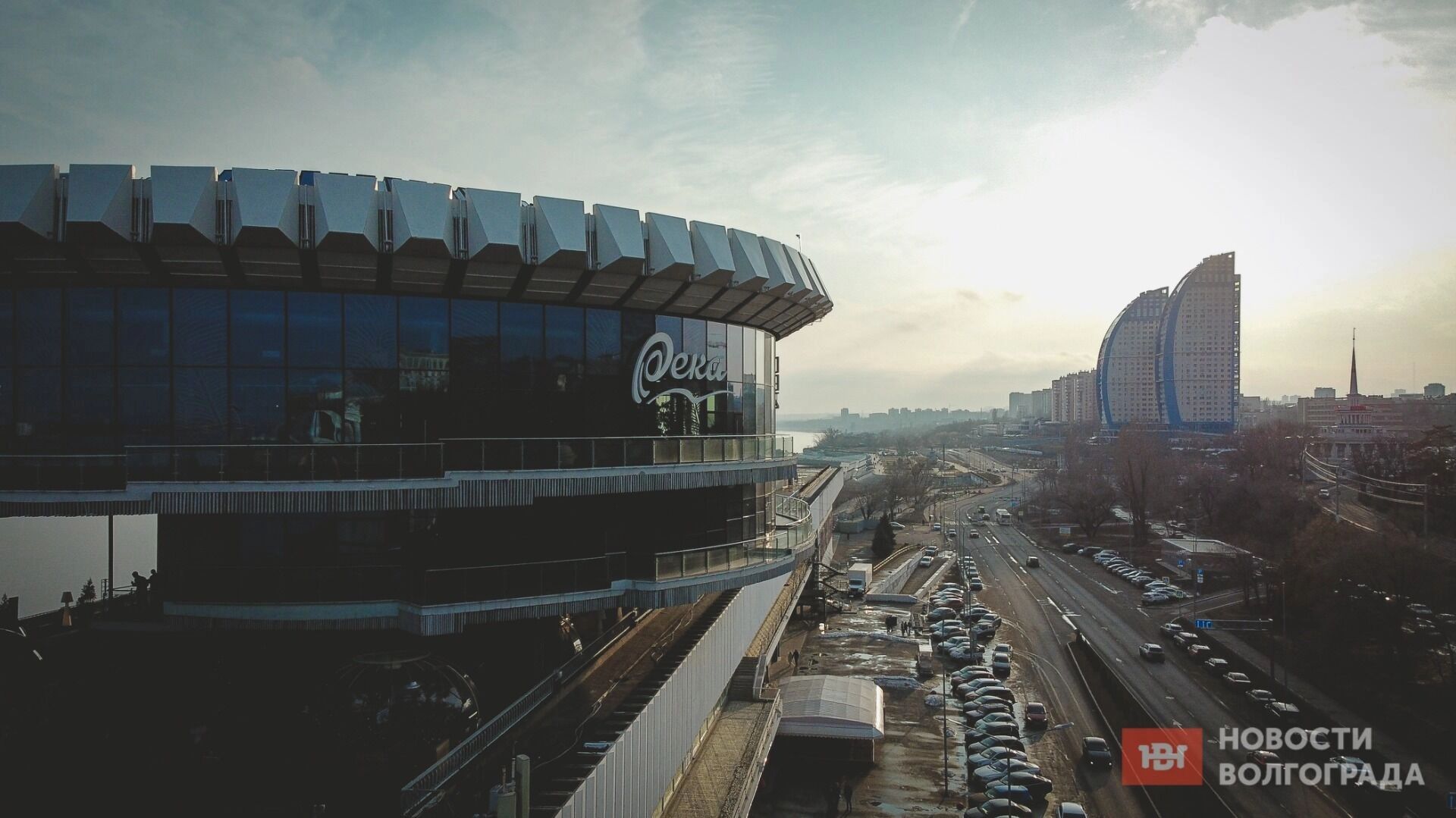 Взрыв в многоэтажке и зоошиза: бурное начало недели в Волгограде