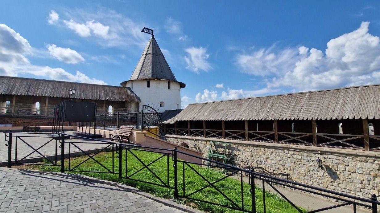 Преображенская башня в Казани