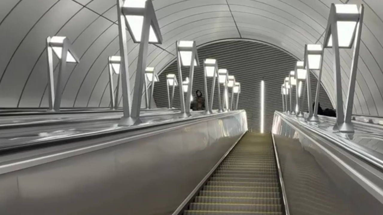 Станцию метро «Путиловская» в Петербурге украсили первым логотипом (фото)