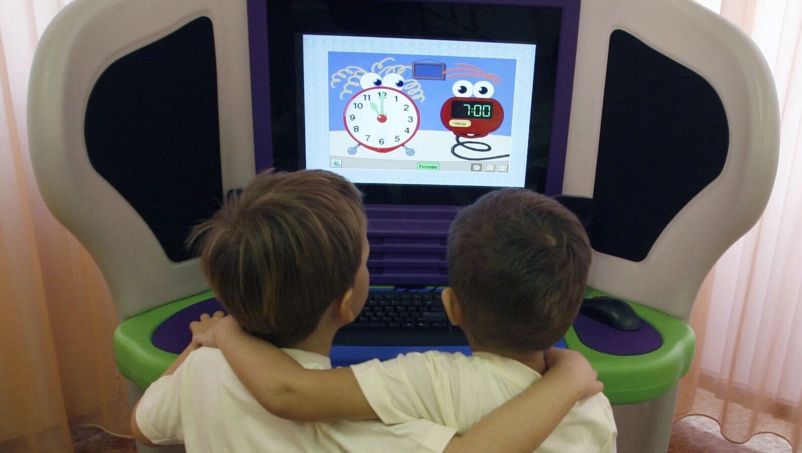 Эксперт IT Муртазин: «У нас нет замены Roblox, детей выталкивают за защитный периметр»