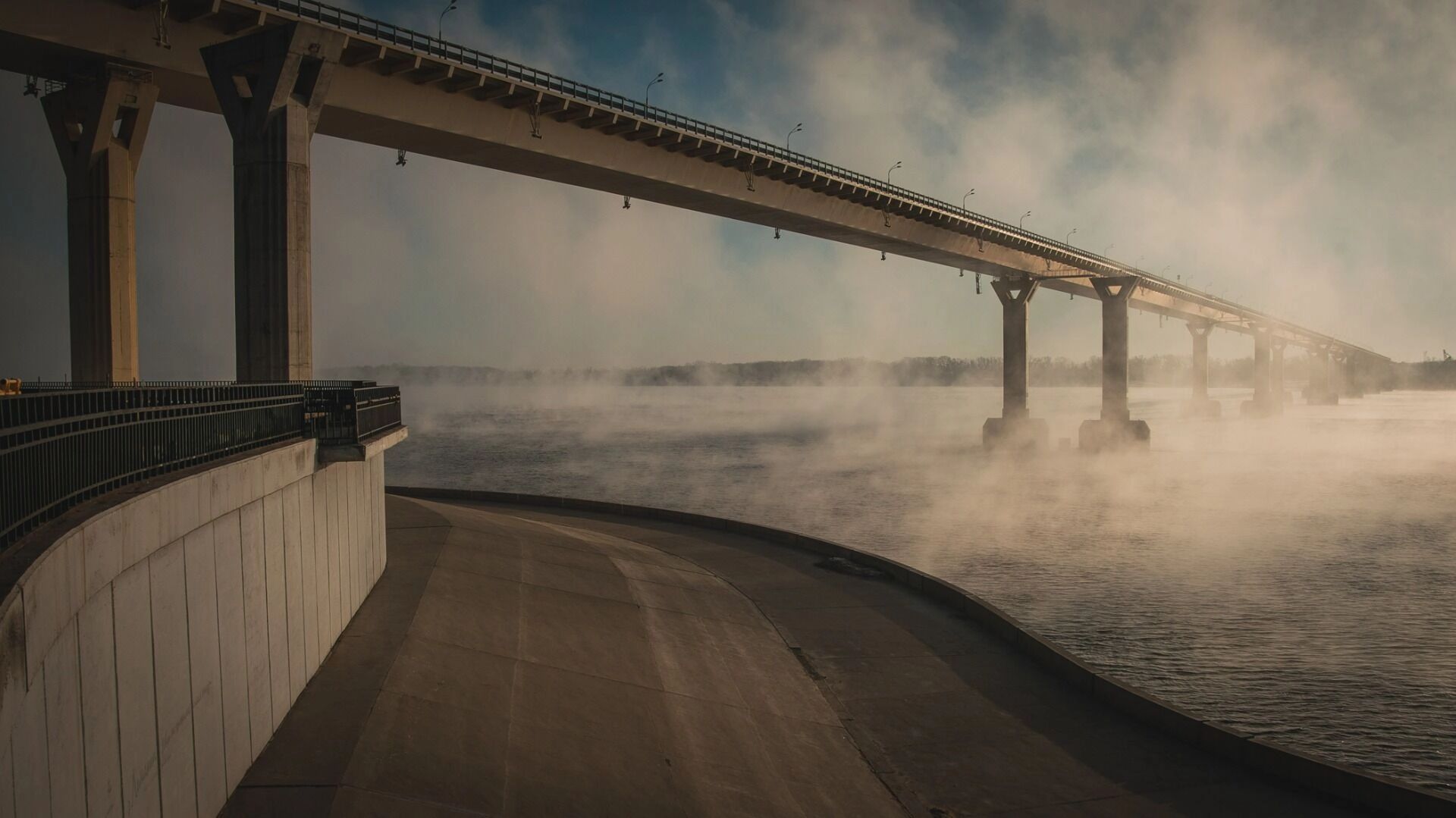 Режим специального весеннего пропуска воды в низовья Волги продлен на три дня