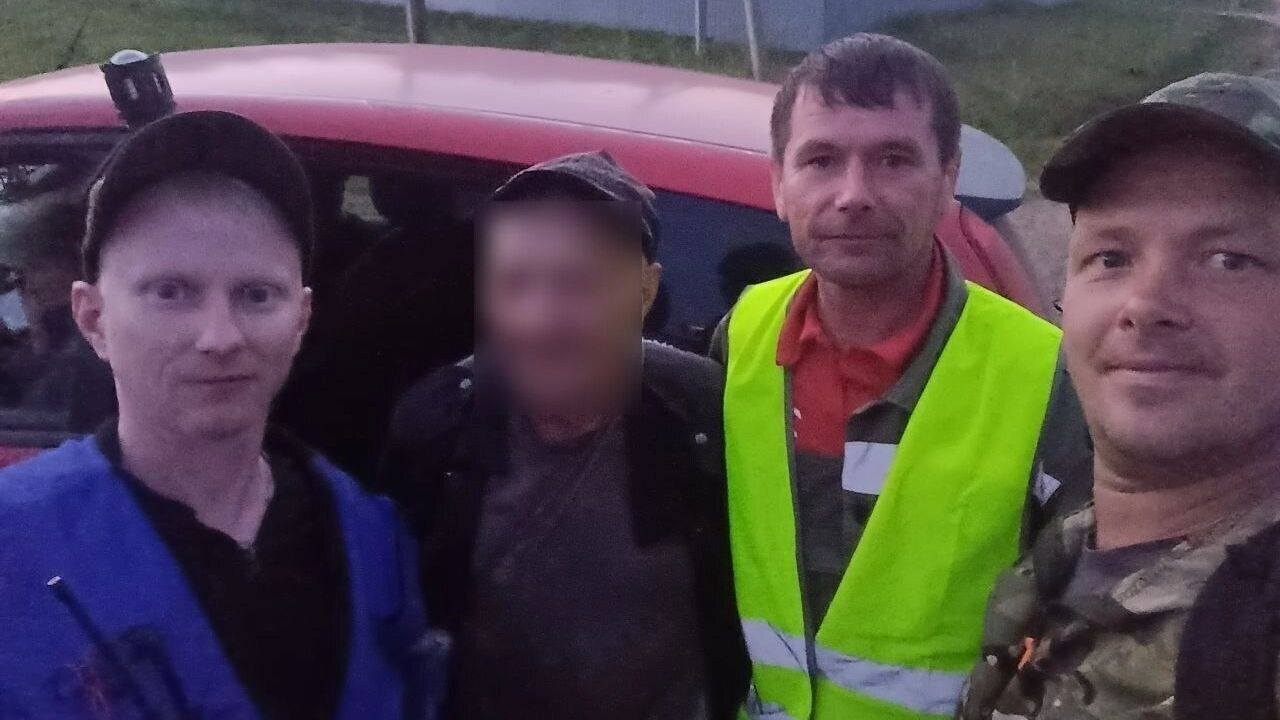 В Удмуртии спасатели-добровольцы нашли заблудившегося в лесу пенсионера