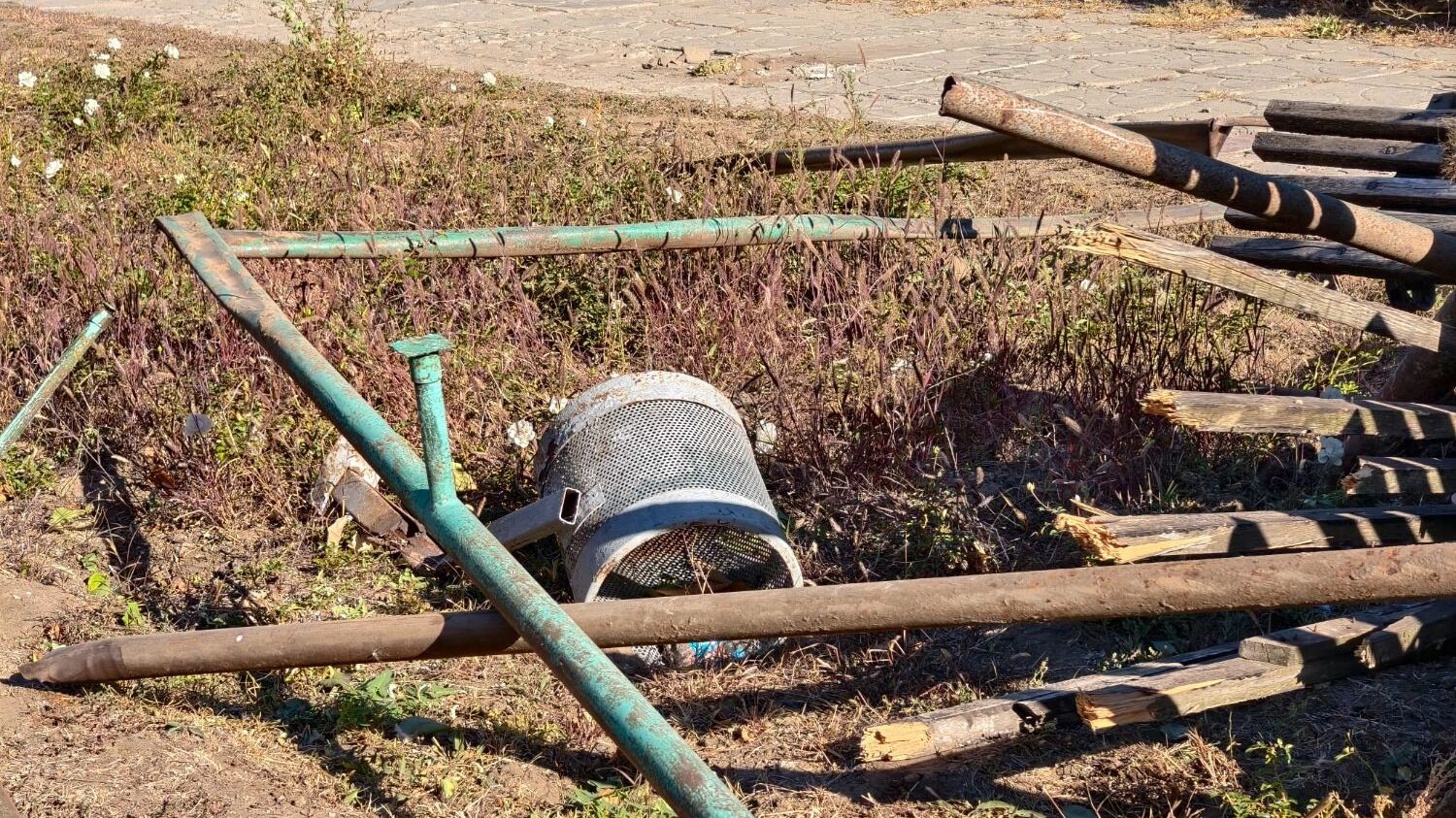 В сквере Симбирцева не стихают работы по благоустройству
