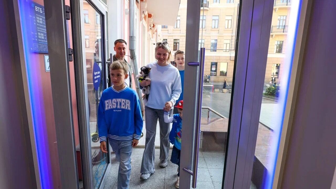 ВТБ обеспечил доступ к своим продуктам в 2500 точках Почта Банка и Почты России