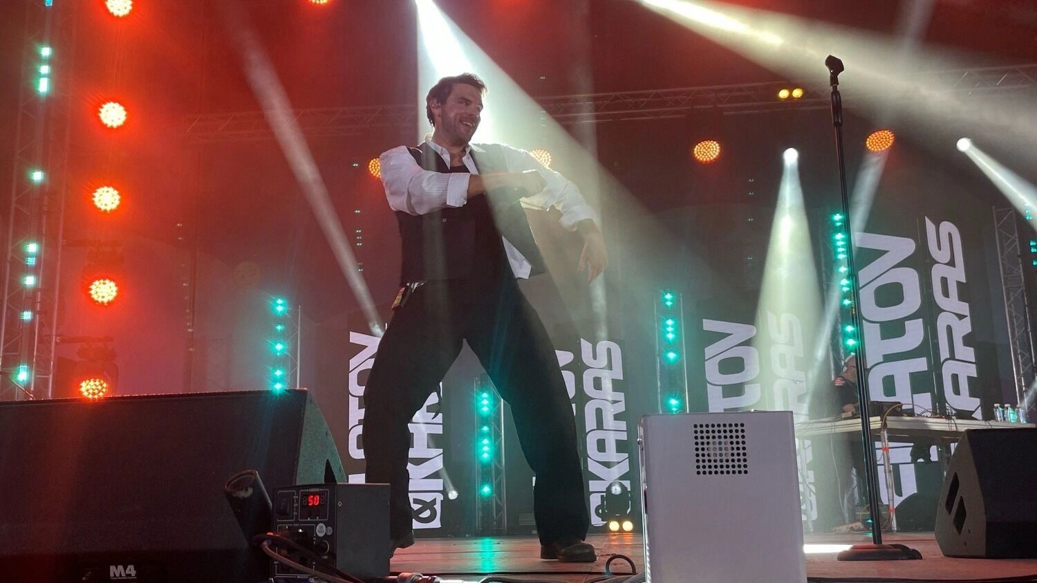 Filatov&Karas выступали первыми